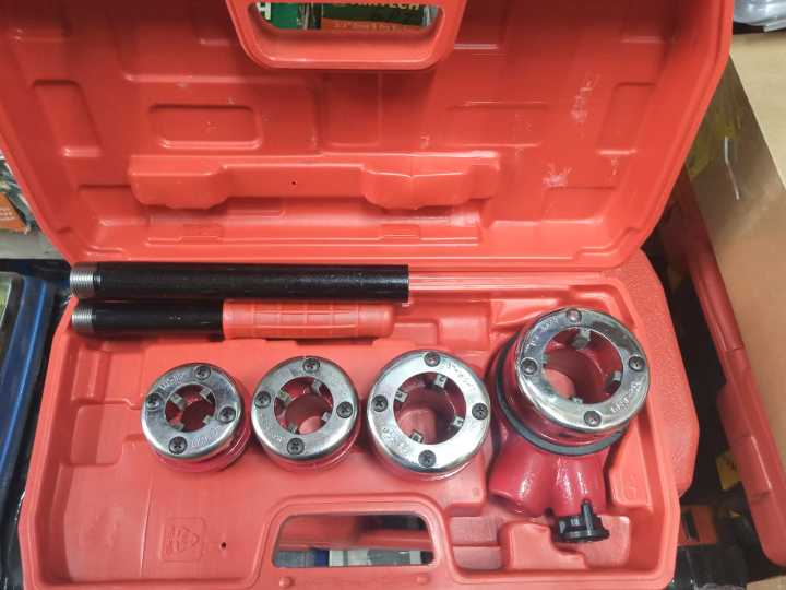 Ratchet%20Die%20Stock%2062w%20/%20Manual%20Ratchet%20Threader%201/2"-1%201/4%E2%80%B2%E2%80%B2%20Hl-62w%20heavy%20duty%20Ratchet%20Hand%20Pipe%20Threader%20Die%20Tool%20as%20a%20picture%20-%20Image%206