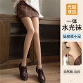 Water light socks bare legs flesh color artifact women's autumn and winter nude stockings women's spring and autumn supernatural velvet thickened leggings. 