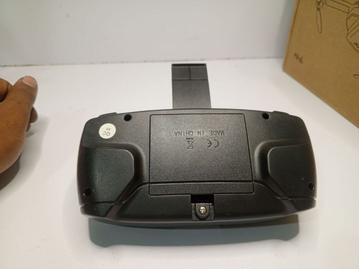 Flymax%202%20Drone%20Remote%20Controller%20%7C%20Original%202.4GHz%20Replacement%20Transmitter%20%7C%20Black%20-%20Image%203