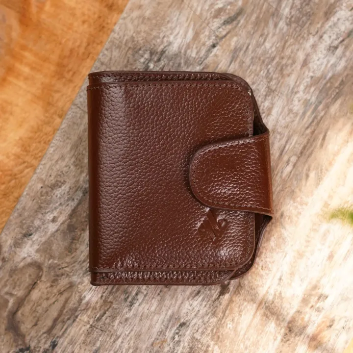 Avro%20Luxurious%20Leather%20Wallet%20-%20Vaulta%20-%20Chocolate%20%7C%20Wallet%20for%20men%20%7C%20100%25%20Cow%20Leather%20Wallet%20-%20Image%208