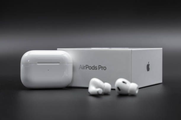 AirPods%20Pro%202nd%20Generation%20Dubai%20Made%20Wireless%20Earbuds%20White%20%20Best%20Quality%20AirPods%20Pro%20-%20Image%209