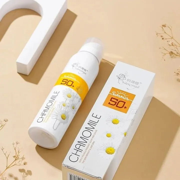 CHAMOMILE%20Whitening%20Spray%20Sunscreen%20with%20SPF%2050+%20-%20Image%202