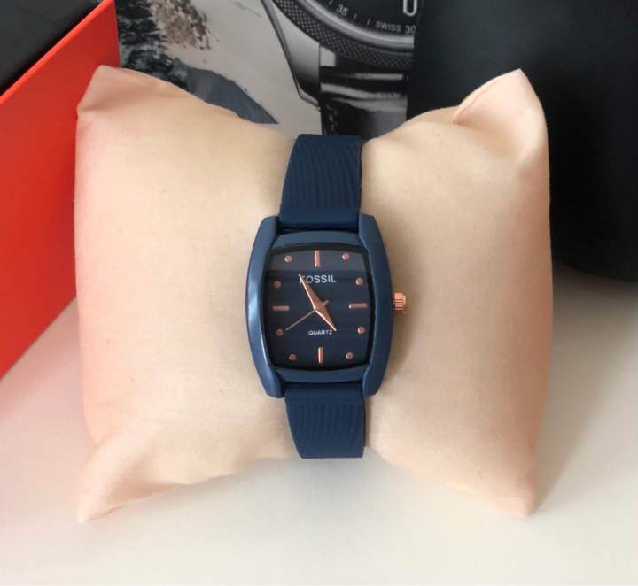 FASHIONABLE%20W%C3%80TCH%20Casual%20analog%20for%20womens%20-%20Image%204