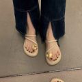 Sandals super hot pullover women wear 2024 new versatile flat summer Korean resort casual beach shoes. 