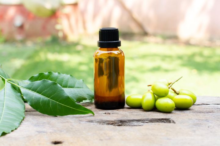 Neem%20Oil%20/%20Nim%20Tel-200%20ml%20-%20Image%202