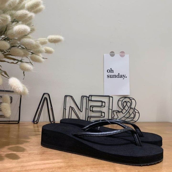 Flip%20Flops%20Women's%20Korean-Style%20Versatile%20Casual%20Fashion%20Thin%20Strap%20Muffin%20Slippers%20Women's%20Summer%20Non-Slip%20Flip-Flops%20Soft%20Beach%20Shoes%20-%20Image%206