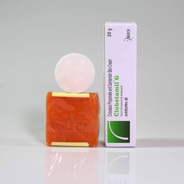 Clobetamil%20G%20Anti%20Freckles%20and%20Skin%20Whitening%20Cream%203in1%20Set%20-%20Image%202