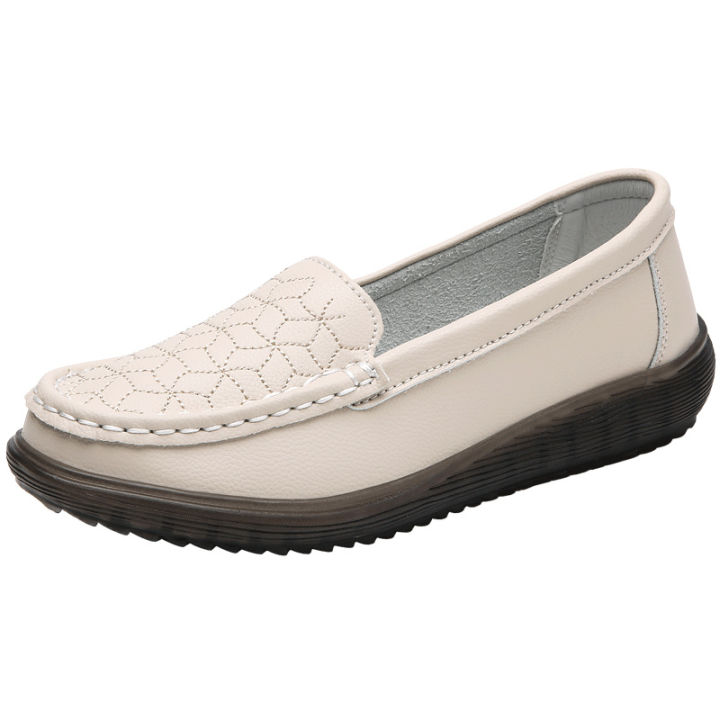 Women's Flat Shoes 2023 Spring New Women Genuine Leather Shoes Non-slip Soft Bottom Loafers Slip on Moccasins Women Boat Shoes House Foocus