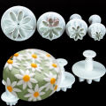 4pcs Sets Daisy Flower Fondant Plunger Cutter Cake Decorating Tool Cake Cutter Plunger Mould Bakeware Tool. 