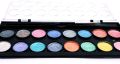 Mont Marte Metallic Watercolor Set – 17 Colors (16 Metallic Shades + 1 Paint Brush). 