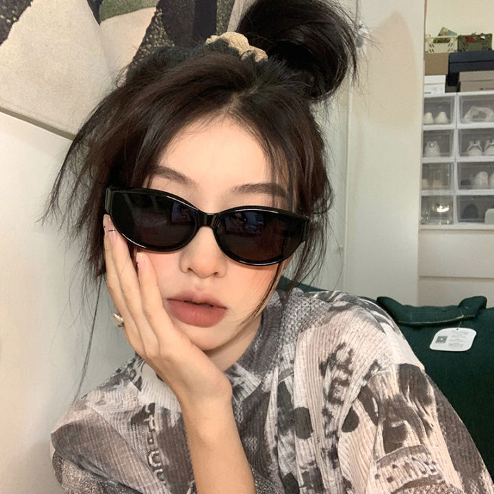 Personality%20Female%20Fashion%20Cat%20Eye%20Sunglasses%20Woman%20Vintage%20Black%20Gradient%20Sun%20Glasses%20Huiye%20-%20Image%202