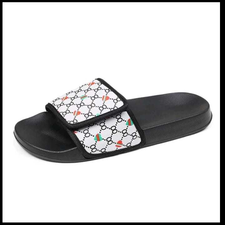 Black%20And%20White%20Color%20EIGHT%20New%20Version%20Lightweight%20Soft-Soled%20Slide%20Slipper%20Sandal%20For%20Men%20Stylish%20Men%E2%80%99s%20Slide%20Slipper%20S26%20-%20Image%207