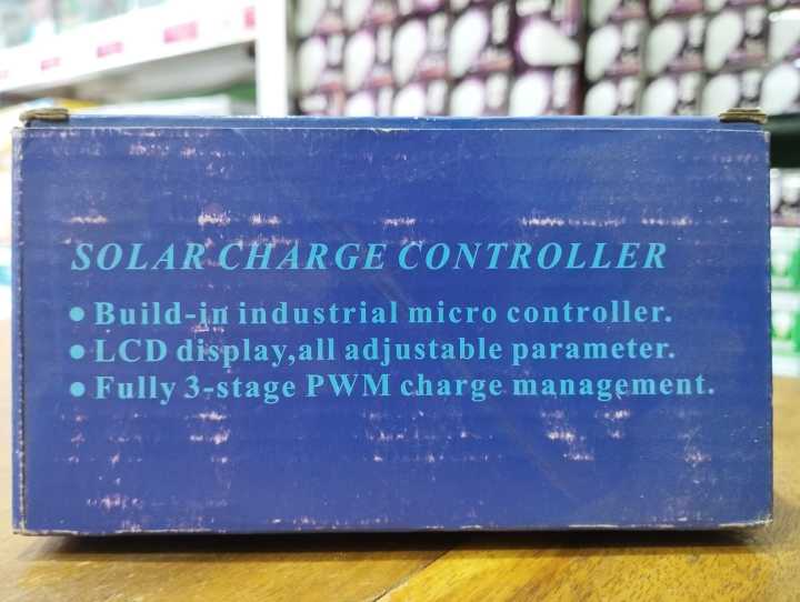 Digital%20Solar%20Charge%20Controller%2010A%2012V%20Battery%20for%2020-200W%20Solar%20Panel%20-%20Image%203
