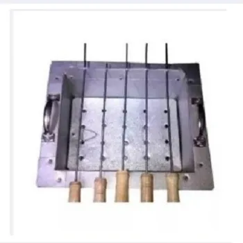 BBQ%20Grill%20%20With%205%20Stick%20-%20Silver%20Tin%20Made%20Maker%20-%20Image%204