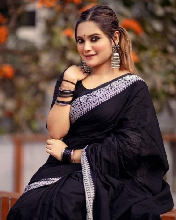 Black%20color%20tangail%20half%20silk%20Nokshi%20paire%20Saree%20for%20Women%20-%20Image%202