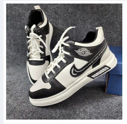 Qualify-Athletic%20Mesh%20Lace%20Up%20Shoe%20Sneaker%20for%20Man%20with%20Medium%20Cut%20Height%20-%20Unmatched%20Comfort%20and%20Durability%20-%20Image%205