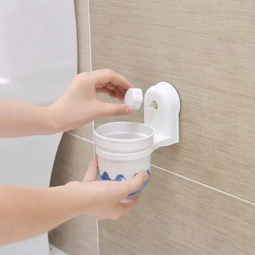 TOILET%20BRUSH%20HOLDER%20MAGIC%20SUCTION%20CUP%20-%20Image%204