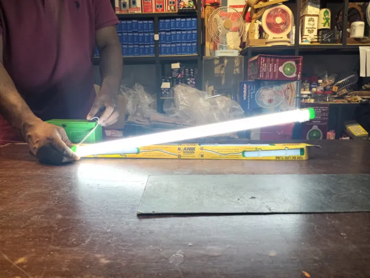 Anik%2012V%20DC%20Solar%20LED%20Tube%20Light,%2010%20Watt,%202%20Feet.%20-%20Image%204