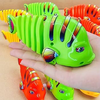 Plastic%20Wind-Up%20Wiggle%20Fish%20Toys%20for%20cat%20-%20Image%204