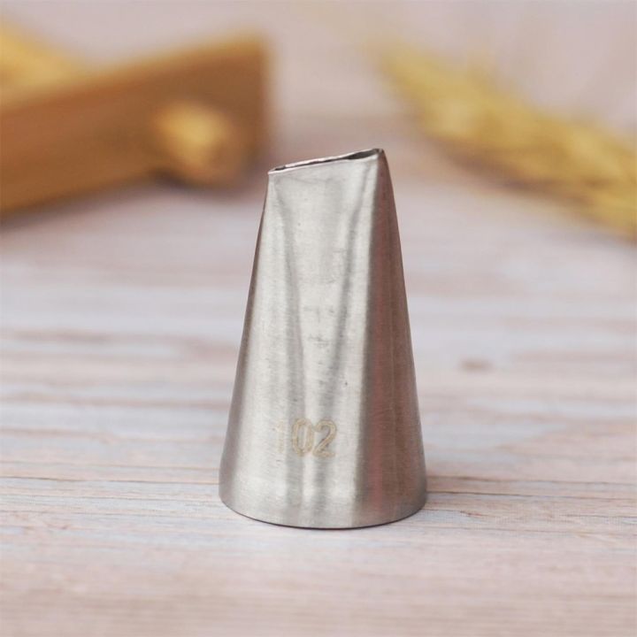 #101%20#102%20#103%20#104%20Piping%20Nozzle%20For%20Creating%20Rose%20Petal%20Shape%20Decorating%20Icing%20Tip%20Baking%20Pastry%20Tools%20Bakeware%20-%20Image%203