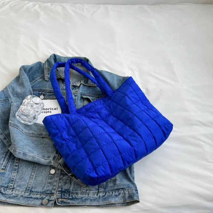 Large%20Capacity%20Winter%20Shoulder%20Bag%20New%20Solid%20Nylon%20Handbags%20Cotton%20Casual%20Tote%20Bags%20For%20Women%20Fashion%20Top%20Handle%20Bag%20-%20Image%207
