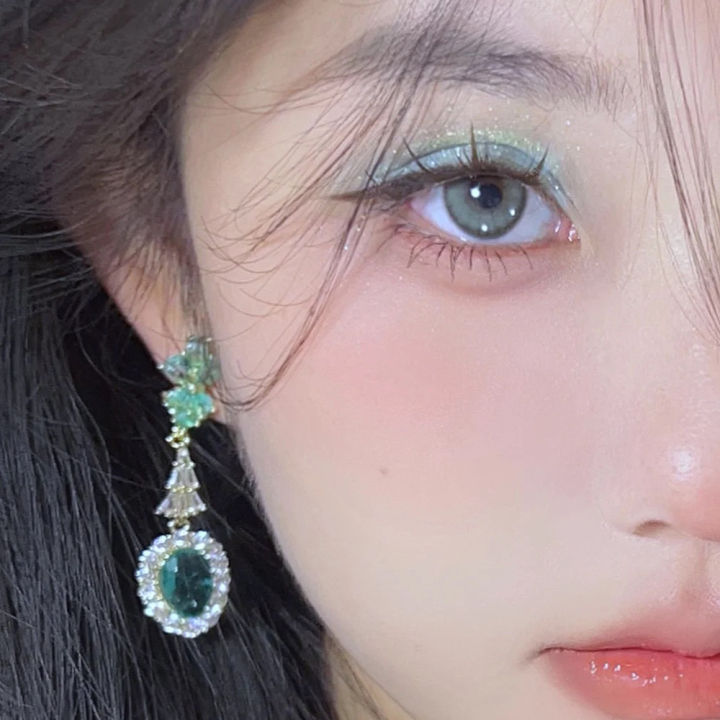 4/9-Color%20Chocolate%20Eye%20Shadow%20Palette%20Matte%20Shimmer%20Eyeshadow%20Palette%20Long%20Lasting%20Korean%20Charming%20Eyes%20Make%20Up%20Palette%20Cosmetics%20-%20Image%203