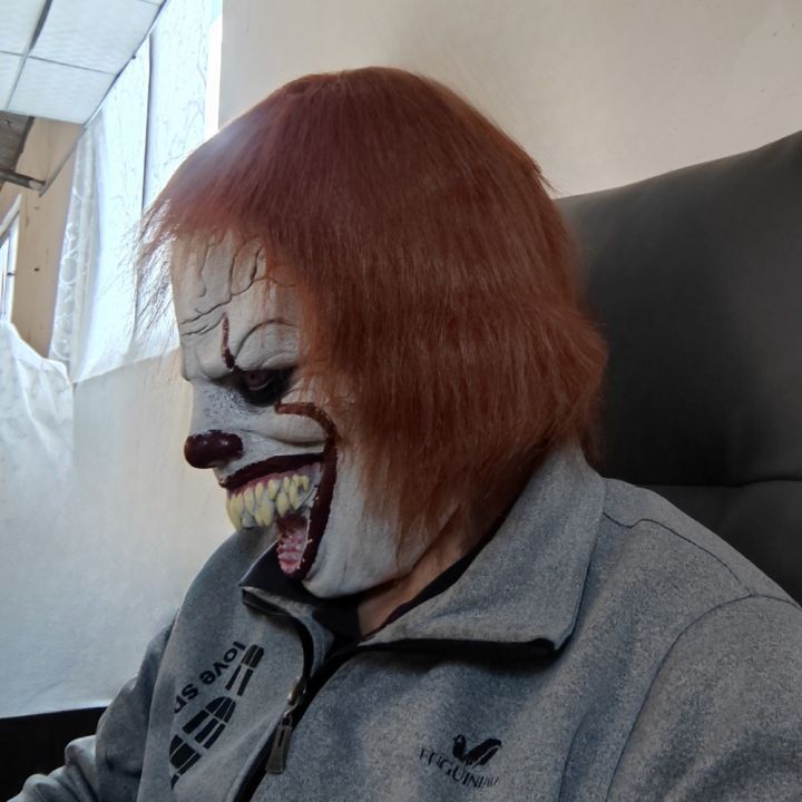 Pennywise%20Horror%20Joker%20Mask%20Halloween%20Cosplay%20Evil%20Clown%20Latex%20Masks%20Scary%20Carnival%20Party%20Head%20Cover%20Movie%20Cos%20Decoration%20Props%20-%20Image%204
