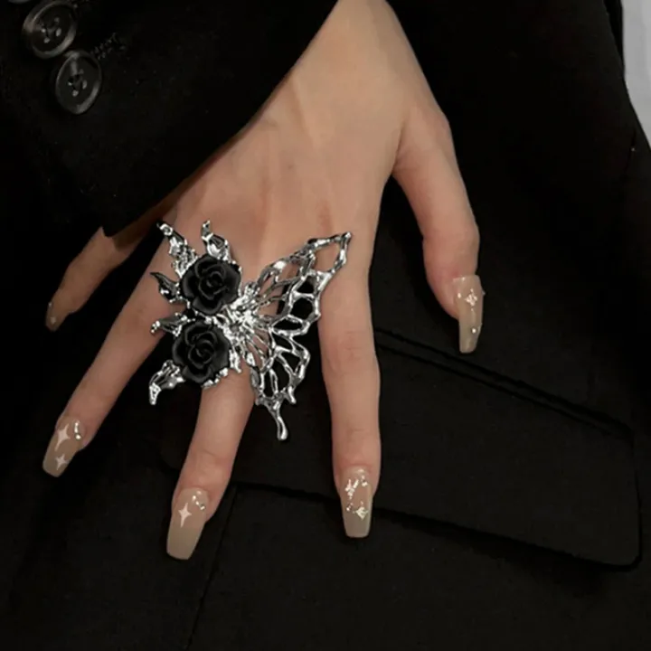 Vintage%20Punk%20Metal%20Black%20Rose%20Liquid%20Butterfly%20Opening%20Ring%20For%20Women%20Exaggerated%20Adjustable%20Animal%20Ring%20Aesthetic%20Jewelry%20Gift%20Qoddess%20-%20Image%202