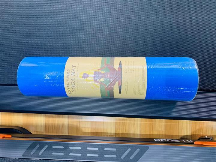 3%20Feet%20Wide%206%20Feet%20Long%20(8mm)%20Yoga%20Mat%20Fitness%20&%20Exercise%20Mat%20with%20Carrying%20Strap%20Yoga%20Mats%20-%20Image%204