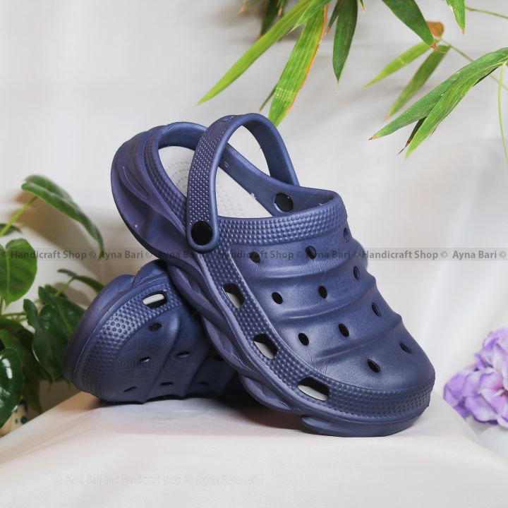 New Trendy Waterproof Crocs Sandal Shoe for Boys and Girls comfortable summer shoe for men and women Rain Shoe Sandal Beach Sandal