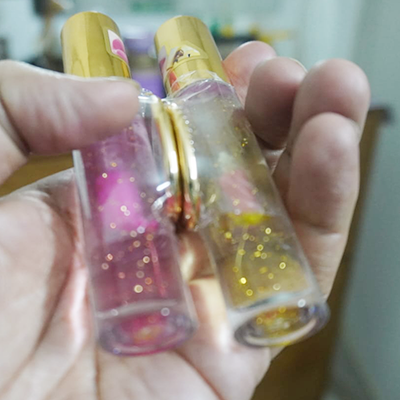 Karite%2024k%20Flower%20Magic%20Lip%20Oil%20with%20Mirror-Women%20Makeup-Lip%20Gloss%20With%20Mirror%20-%20Image%204