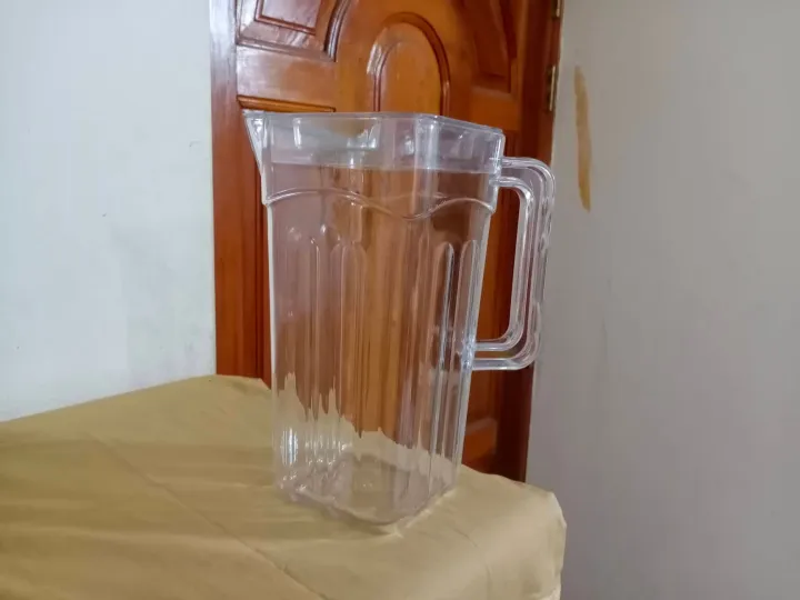 Crystal%20Plastic%20Water%20Jug%20-%202%20Liter%20Square%20Shaped%20With%20Lid.%20%20Plastic%20Crystal%20Clear%20Water%20Jug%20For%20your%20Home%20And%20Dining%20Table.%20C90D%20-%20Image%204