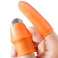 Thumb picker Silicone Thumb Cutter Separator Finger Tools Picking Device for Garden Harvesting Plant Gardening - Minimalistic Sophistication.