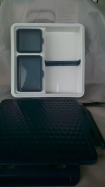 Pinnacle%20Leak-Proof%20Thermo%20Lunch%20Box,%203%20Compartments%20%7C%20Insulated%20&%20Convenient%20for%20On-the-Go%20Meals%20-%20PG1900%20-%20Image%206