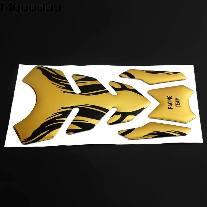 3D%20UNIVERSAL%20Carbon%20Fiber%20Tank%20Pad%20Protector%20Sticker%20For%20Motorcycle%20Tank%20Protector%20-%20Image%202
