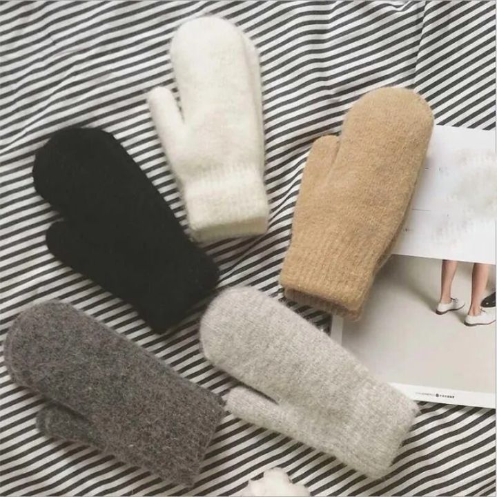 Winter%20Warm%20Knitted%20Plush%20Full%20Finger%20Gloves%20Solid%20Korean%20Women%20Imitation%20Rabbit%20Wool%20Gloves%20Warm%20White%20Soft%20Thick%20Fur%20Mittens%20-%20Image%202