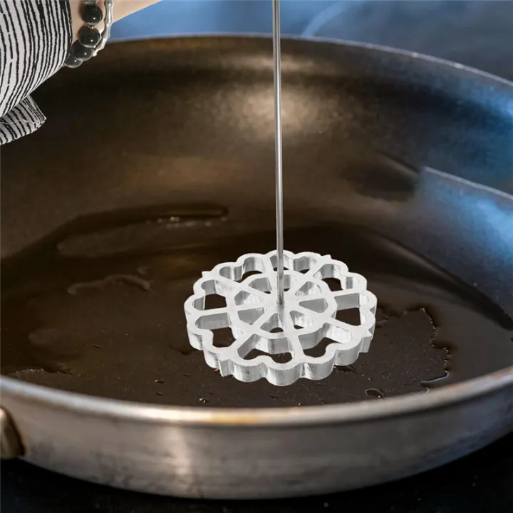 Aluminum%20Waffle%20Mold%20Swedish%20Rosette%20Maker%20Timbale%20Rosettes%20Cookie%20Mold%20with%20Handle%20-%20Image%207