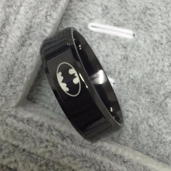 Batman%20Steel%20Finger%20Ring%20-%20Image%202
