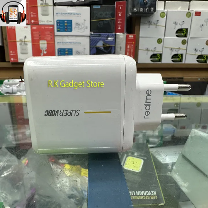 Realme%2065W%20Super%20VOOC%20Fast%20Charger%20Adapter%20for%20Android%20Devices%20Compact%20Smart%20Charger%20-%20Image%202