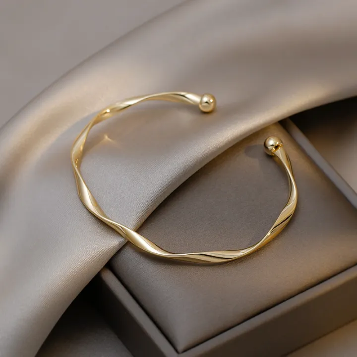 Fashion%20Luxury%20Korean%20Jewelry%20Retro%20Girl's%20Unusual%20Bracelet%20Cuff%20For%20Women%20-%20Image%203