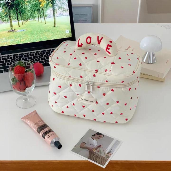 Cute%20Style%20Cosmetic%20Bag%20Trendy%20South%20Korean%20Japanese%20Design%20Makeup%20Bag%20Ins%20Love%20Large%20Capacity%20Storage%20Bag%20for%20Travel%20Daily%20Use%20Beauty%20Enthusiasts%20Organizational%20Aid%20Gifting%20-%20Image%206