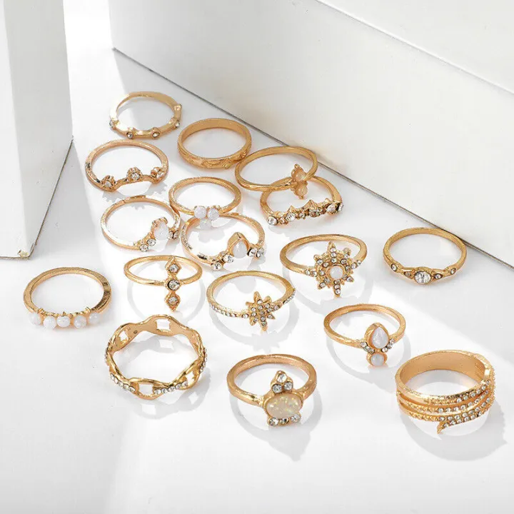 Finger%20Ring%20Set%20Gold%20Crystal%20Joint%20Rings%20Ring%20for%20Women%20and%20Girls%20(Pack%20of%2017)%20-%20Image%202