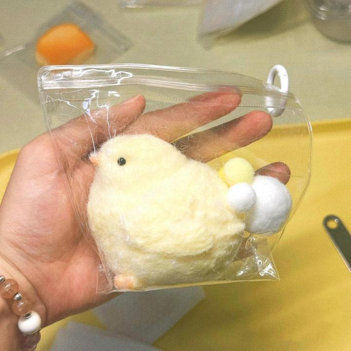 Handmade%20Yellow%20Big%20Chicken%20Plush%20Silicone%20Squishy%20Pinching%20Toys%20Cute%20Hen%20Chicks%20Taba%20Squeezing%20Toy%20Fuzzy%20Release%20Hand%20Stress%20-%20Image%202