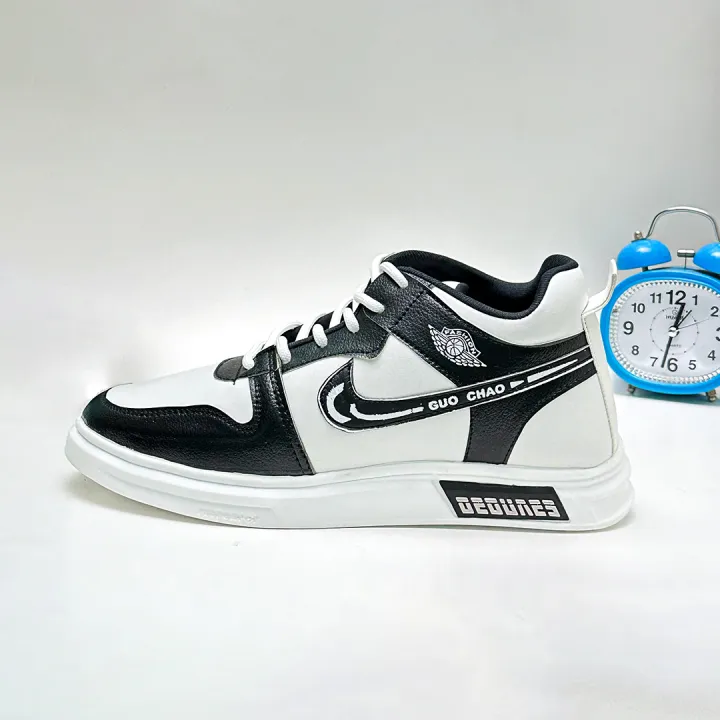 Hot%20Collection%20Stylish%20and%20Fashionable%20Low%20Top%20Summer%20and%20Winter%20Exclusive%20Converse%20Sneakers%20for%20Men%20-%20Comfortable%20and%20Suitable%20for%20All%20Seasons%20-%20Image%202