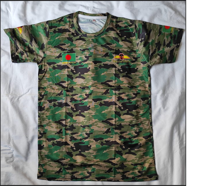 Camouflage%20Half-Sleeve%20Jersey%20T-Shirt%20%E2%80%93%20Breathable%20Comfort%20(Men%20&%20Kids)%20-%20Image%203