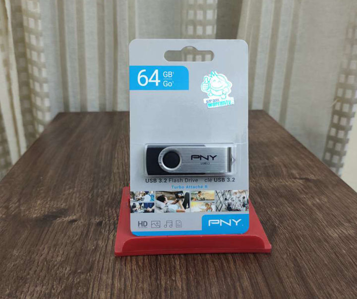 PNY%2032GB%20Pen%20Drive%20Turbo%20Attache%20R%20USB%203.2%20Metal%20Flash%20Drive%20-%20Image%203