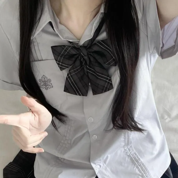 Thai%20School%20Uniform%20College%20Style%20All-Match%20Embroidered%20Water%20Gray%20ShirtjkUniform%20Shirt%20Stripes%20-%20Image%202