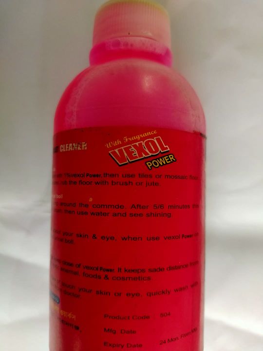Vexol%20Power%20Tiles%20&%20Toilet%20Cleaner%20-%20Glass%20Cleaner%20-%20glass%20cleaner%20-%20Image%204
