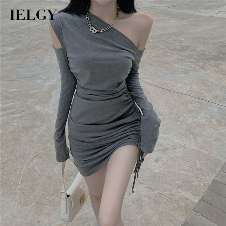 IELGY Slim Black Women's dress Solid color Base Strapless Korean version Wrap hip All-match Fashion