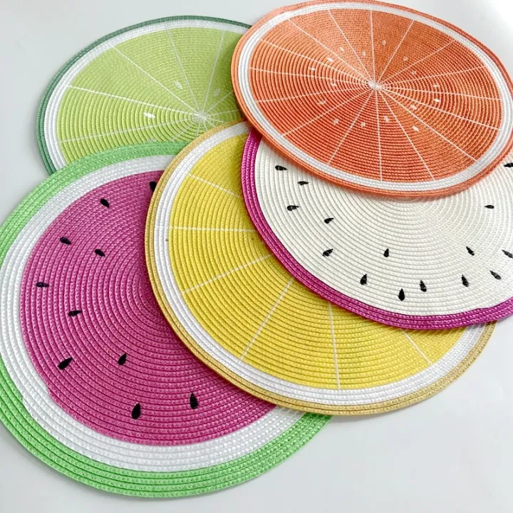 1pcs%2038cm%20%20watermelon%20Placemat%20Table%20Mat%20Round%20Placemats%20PP%20Plastic%20Woven%20Dining%20Table%20Mat%20Heat%20Insulation%20t%20Holder%20-%20Image%204
